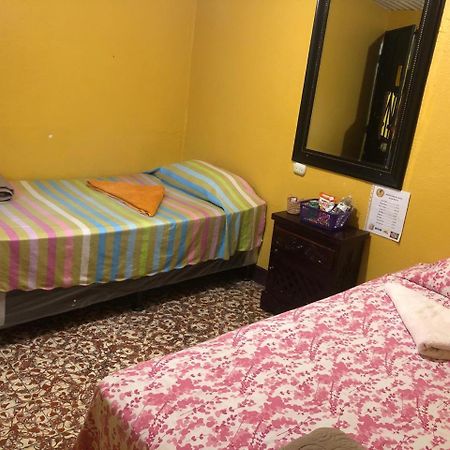 Hotel Alma Maya Antigua Luaran gambar