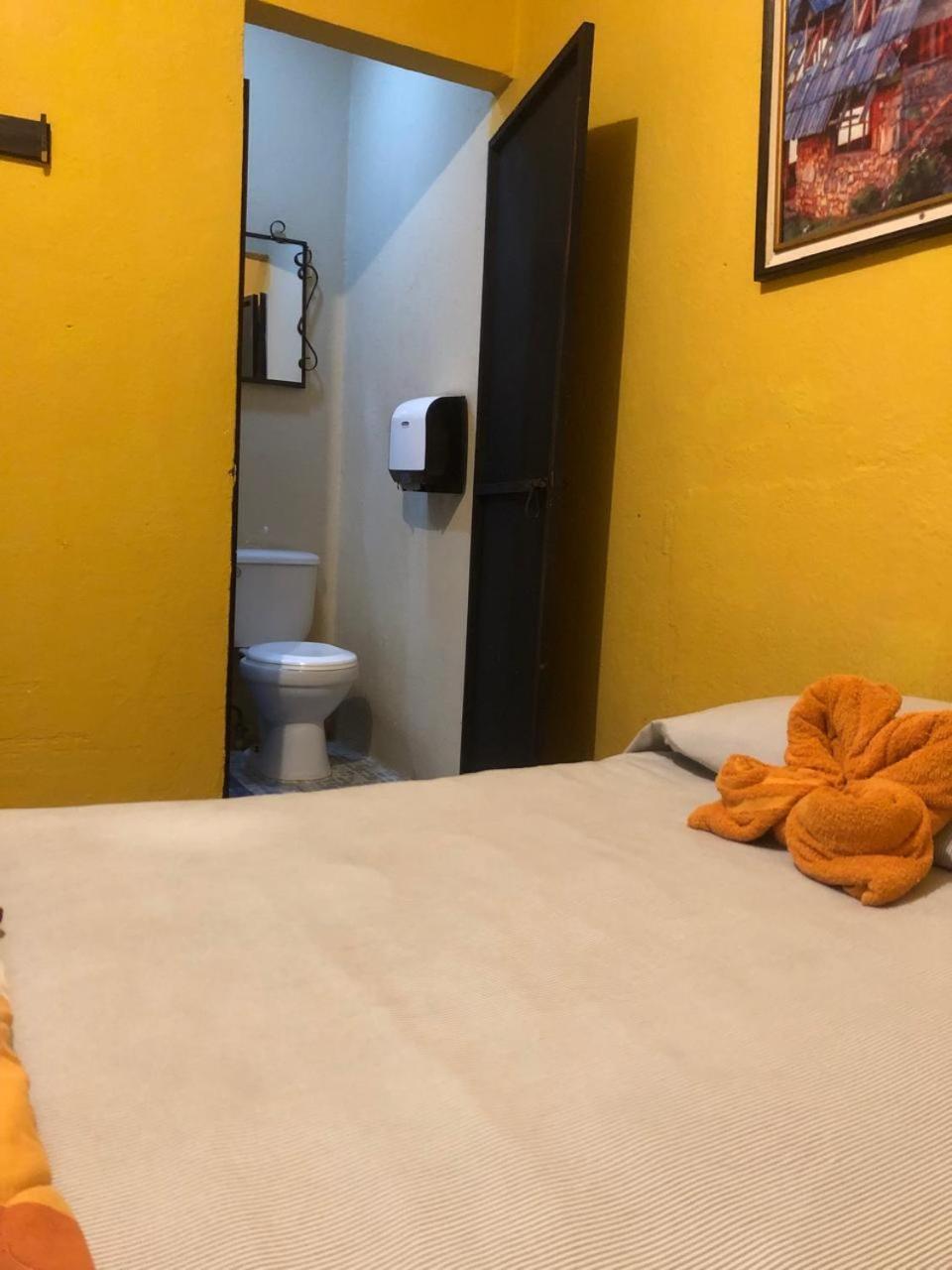 Hotel Alma Maya Antigua Luaran gambar