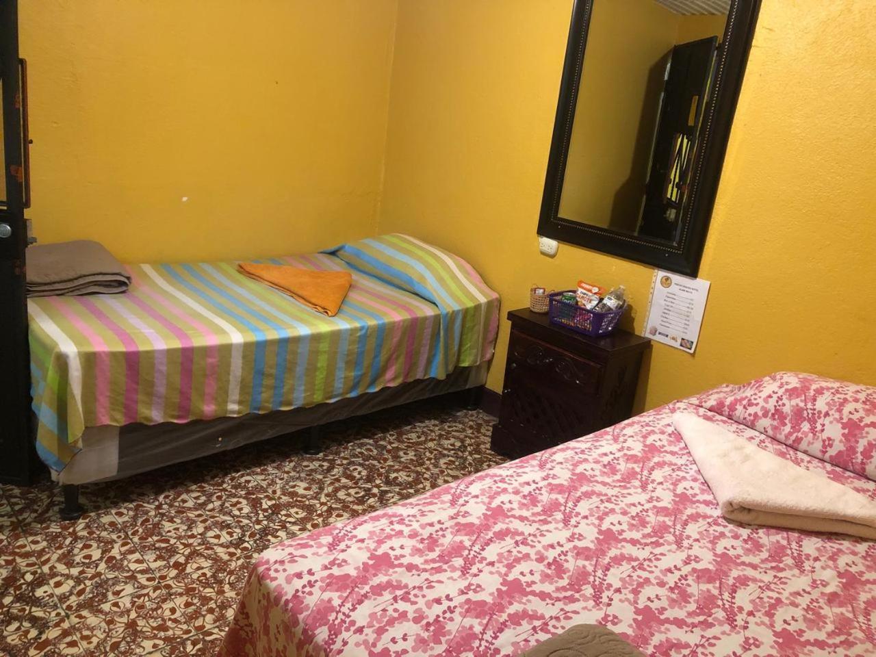 Hotel Alma Maya Antigua Luaran gambar